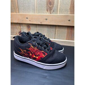 Heelys Youth Black & Red Flame Design Skate Shoes Size 3